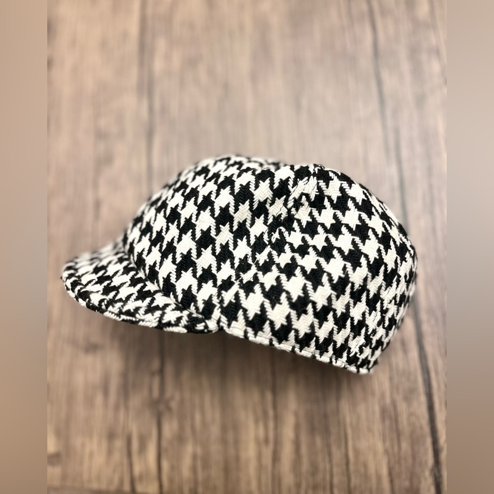 Houndstooth Fiddler Cap NWOT - Picture 3 of 4